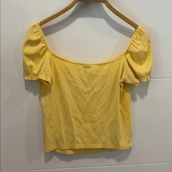 Sunday best Yellow Short-Sleeve Smocked Tie-Front Top size large - Picture 5 of 6